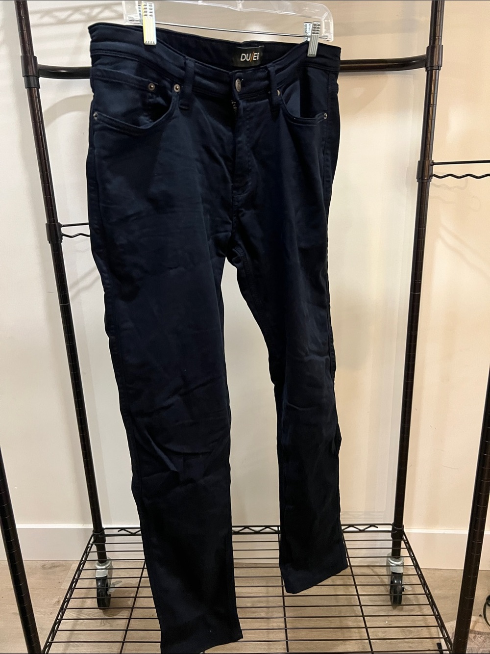 Slim Straight Men’s chinos in Dark Navy